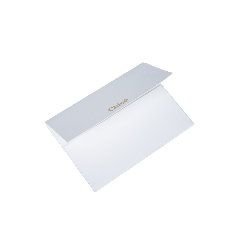 Etiquetas penduradas de papelão branco de camada dupla para embalagens de roupas